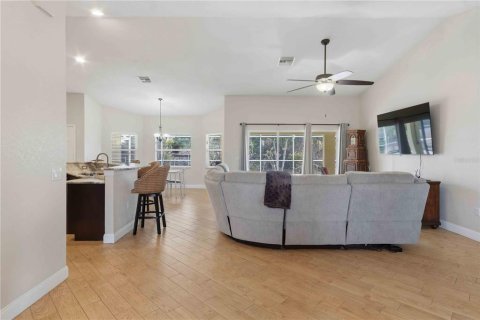 Casa en venta en Port Charlotte, Florida, 3 dormitorios, 164.99 m2 № 2096528 - foto 8
