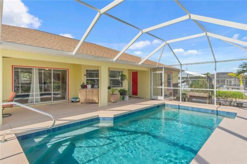 Casa en venta en Port Charlotte, Florida, 3 dormitorios, 164.99 m2 № 2096528 - foto 2