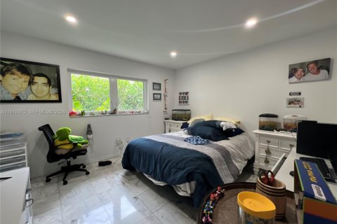 Villa ou maison à louer à Doral, Floride: 4 chambres, 280.38 m2 № 2042868 - photo 10