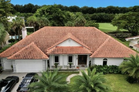 Villa ou maison à Doral, Floride 4 chambres, 280.38 m2 № 2042868
