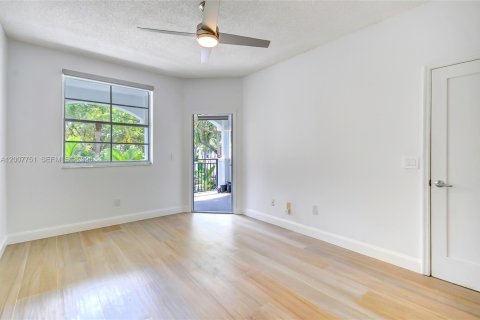 Condominio en alquiler en Aventura, Florida, 1 dormitorio, 83.89 m2 № 2072128 - foto 17