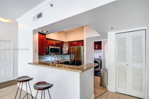 Condominio en alquiler en Aventura, Florida, 1 dormitorio, 83.89 m2 № 2072128 - foto 10