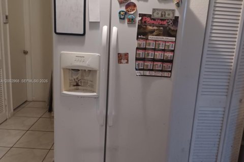 Casa en venta en Miami, Florida, 3 dormitorios, 170.94 m2 № 2066576 - foto 11