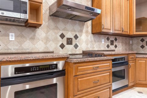 Снять в аренду виллу или дом в Майами, Флорида 7 спален, 475.57м2, № 2005497 - фото 14