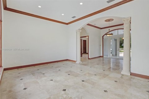 Снять в аренду виллу или дом в Майами, Флорида 7 спален, 475.57м2, № 2005497 - фото 6