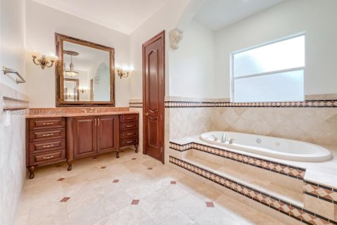 Снять в аренду виллу или дом в Майами, Флорида 7 спален, 475.57м2, № 2005497 - фото 29