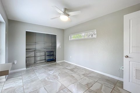 House in Howey-in-the-Hills, Florida 3 bedrooms, 82.96 sq.m. № 1725248 - photo 27