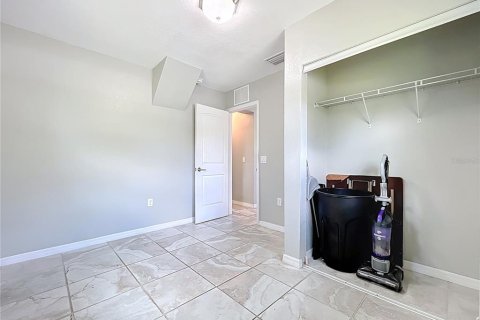 House in Howey-in-the-Hills, Florida 3 bedrooms, 82.96 sq.m. № 1725248 - photo 30