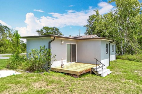 House in Howey-in-the-Hills, Florida 3 bedrooms, 82.96 sq.m. № 1725248 - photo 9