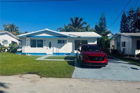 House in Tamarac, Florida 2 bedrooms, 95.5 sq.m. № 1996429
