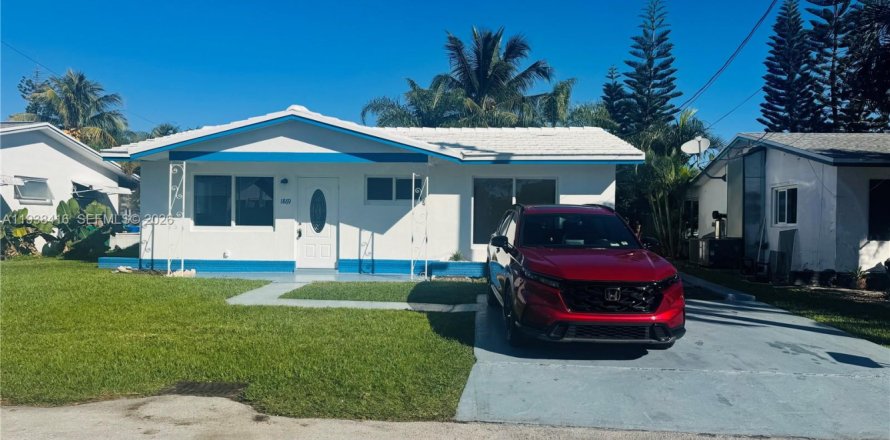 House in Tamarac, Florida 2 bedrooms, 95.5 sq.m. № 1996429