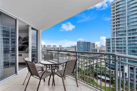 Copropriété à vendre à Sunny Isles Beach, Floride: 2 chambres, 123.56 m2 № 1990580 - photo 11
