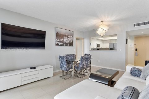 Copropriété à vendre à Sunny Isles Beach, Floride: 2 chambres, 123.56 m2 № 1990580 - photo 9