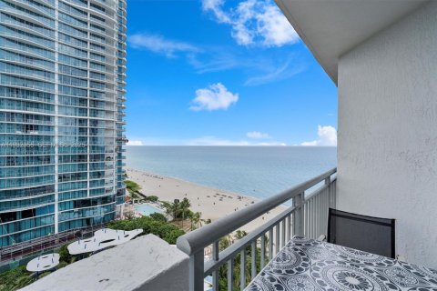Copropriété à vendre à Sunny Isles Beach, Floride: 2 chambres, 123.56 m2 № 1990580 - photo 22