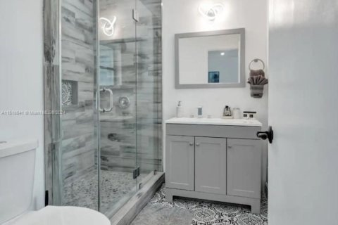 Casa en venta en Hollywood, Florida, 5 dormitorios, 203.36 m2 № 1729332 - foto 30