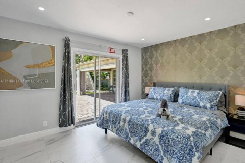 Casa en venta en Hollywood, Florida, 5 dormitorios, 203.36 m2 № 1729332 - foto 23