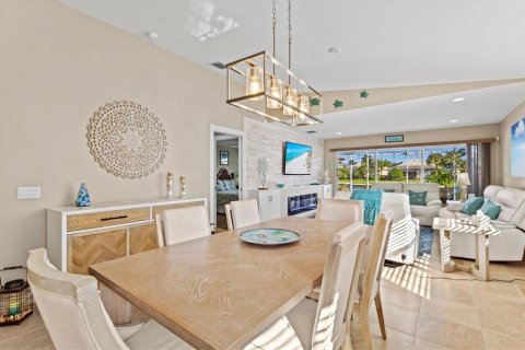 Villa ou maison à vendre à Venice, Floride: 2 chambres, 158.49 m2 № 2425855 - photo 19