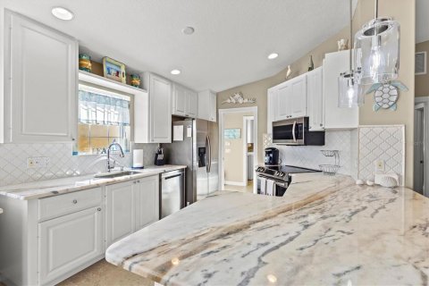 Villa ou maison à vendre à Venice, Floride: 2 chambres, 158.49 m2 № 2425855 - photo 10
