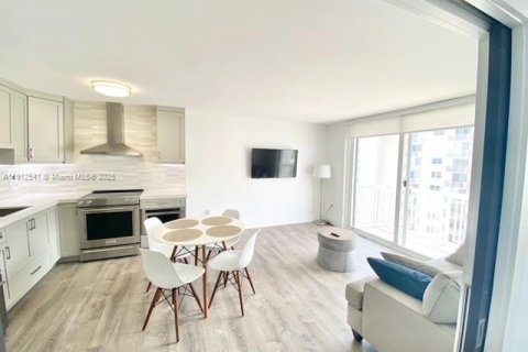 Купить кондоминиум в Майами-Бич, Флорида 1 комната, 60.85м2, № 1969370 - фото 3