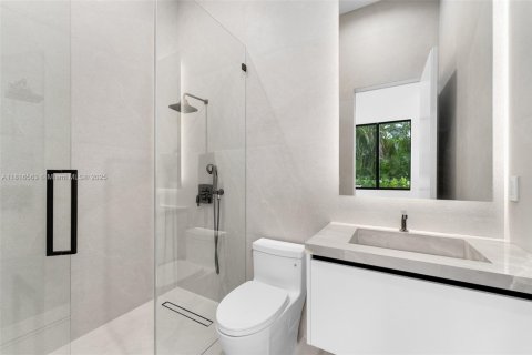 Villa ou maison à vendre à Miami, Floride: 6 chambres, 622.26 m2 № 1772578 - photo 19