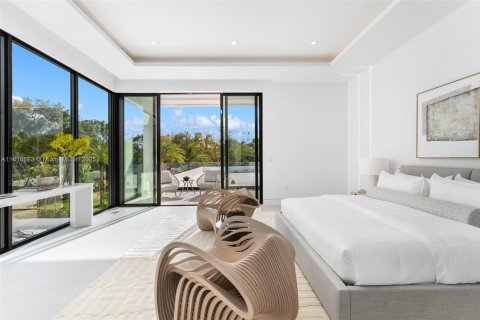 Villa ou maison à vendre à Miami, Floride: 6 chambres, 622.26 m2 № 1772578 - photo 4