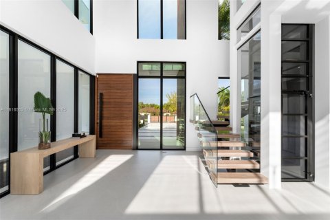 Villa ou maison à vendre à Miami, Floride: 6 chambres, 622.26 m2 № 1772578 - photo 9