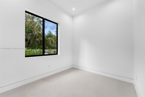 Villa ou maison à vendre à Miami, Floride: 6 chambres, 622.26 m2 № 1772578 - photo 18