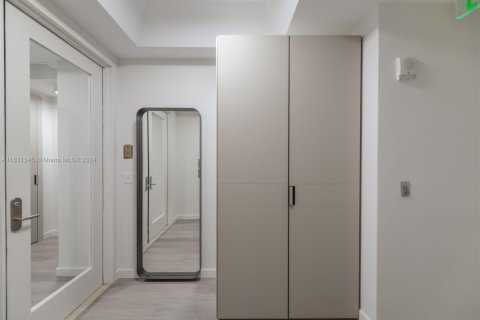 Condominio en alquiler en Sunny Isles Beach, Florida, 2 dormitorios, 207.64 m2 № 2010547 - foto 25