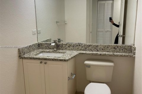 Touwnhouse à louer à Coral Springs, Floride: 2 chambres, 111.76 m2 № 1940918 - photo 21