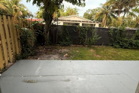 Copropriété à louer à Pompano Beach, Floride: 2 chambres, 82.68 m2 № 2265582 - photo 4