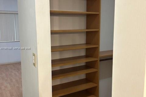 Снять в аренду кондоминиум в Серфсайд, Флорида 2 спальни, 110.55м2, № 2035259 - фото 17