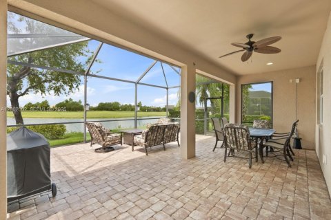 Villa ou maison à vendre à Ave Maria, Floride: 2 chambres, 190.08 m2 № 2066047 - photo 24