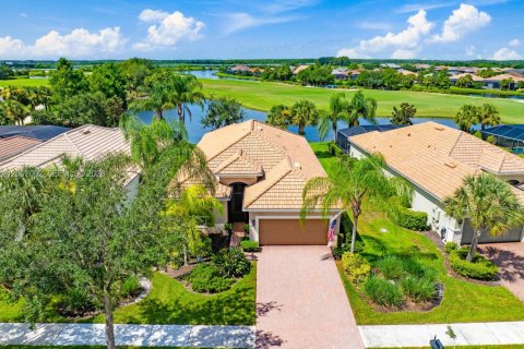 Villa ou maison à vendre à Ave Maria, Floride: 2 chambres, 190.08 m2 № 2066047 - photo 2