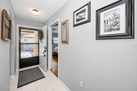 Copropriété à vendre à New Port Richey, Floride: 2 chambres, 125.05 m2 № 2131711 - photo 10