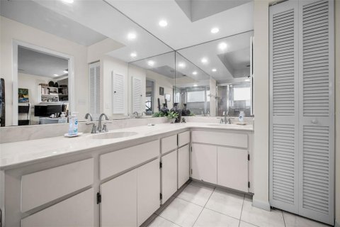 Copropriété à vendre à New Port Richey, Floride: 2 chambres, 125.05 m2 № 2131711 - photo 25