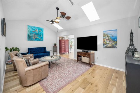 Copropriété à vendre à New Port Richey, Floride: 2 chambres, 125.05 m2 № 2131711 - photo 20