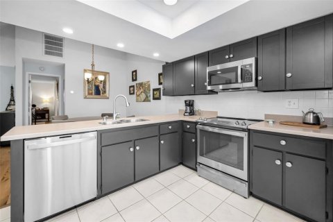 Copropriété à vendre à New Port Richey, Floride: 2 chambres, 125.05 m2 № 2131711 - photo 11