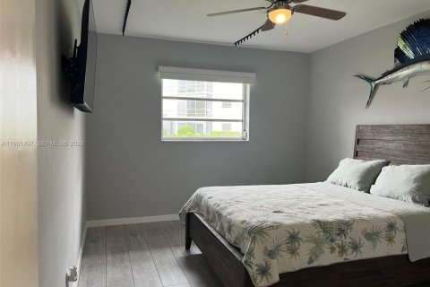 Copropriété à louer à Hallandale Beach, Floride: 1 chambre, 66.89 m2 № 2023305 - photo 6
