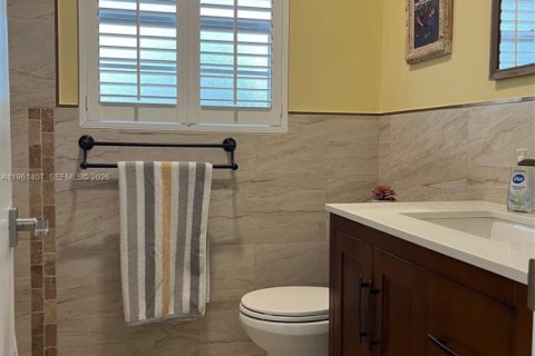 Copropriété à louer à Hallandale Beach, Floride: 1 chambre, 66.89 m2 № 2023305 - photo 7