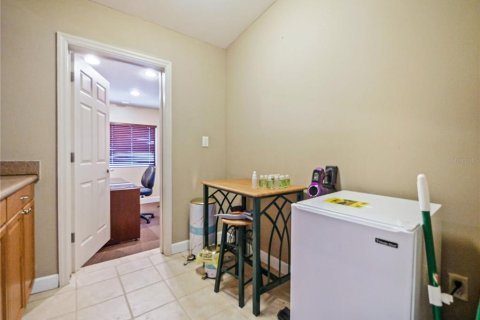 Commercial property in Winter Park, Florida 101.08 sq.m. № 2150965 - photo 17
