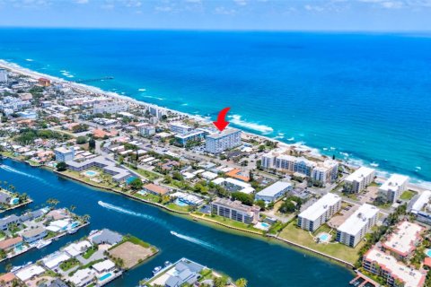 Condominio en venta en Deerfield Beach, Florida, 2 dormitorios, 123.19 m2 № 1727393 - foto 3
