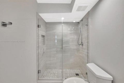 Condominio en venta en Deerfield Beach, Florida, 2 dormitorios, 123.19 m2 № 1727393 - foto 29