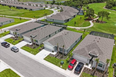 Снять в аренду виллу или дом в Лихай-Эйкерс, Флорида 3 спальни, № 1958498 - фото 15