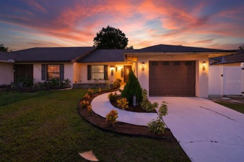 Duplex in Orlando, Florida 2 bedrooms, 91.14 sq.m. № 2364883 - photo 2
