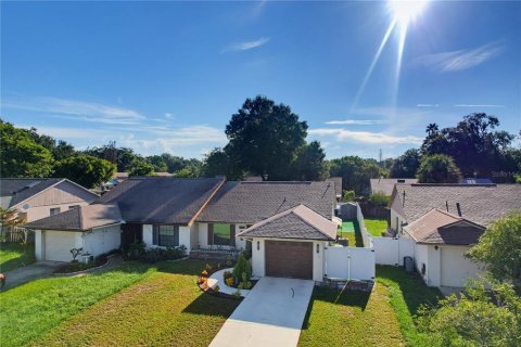 Duplex in Orlando, Florida 2 bedrooms, 91.14 sq.m. № 2364883 - photo 8