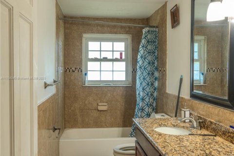 House in Boynton Beach, Florida 4 bedrooms, 173.45 sq.m. № 1861612 - photo 21