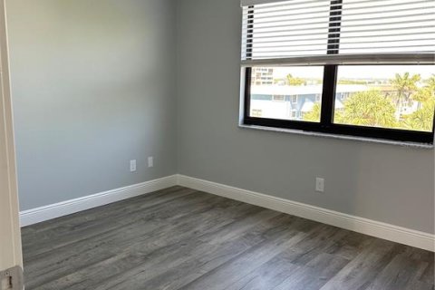Condominio en alquiler en Treasure Island, Florida, 2 dormitorios, 91.51 m2 № 2199050 - foto 25