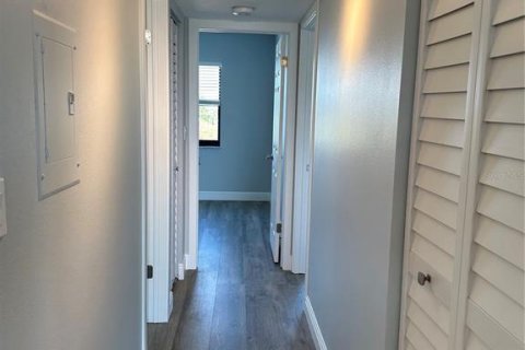 Condominio en alquiler en Treasure Island, Florida, 2 dormitorios, 91.51 m2 № 2199050 - foto 19