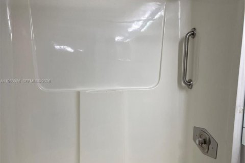 Купить кондоминиум в Форт Майерс, Флорида 2 спальни, № 2009038 - фото 5