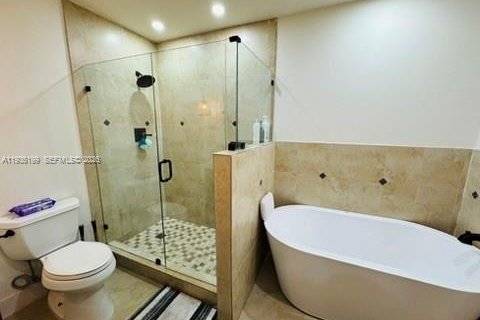 House in Miami, Florida 3 bedrooms, 194.82 sq.m. № 2010345 - photo 14